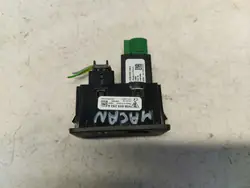 Prise USB AUX Porsche OEM 95B035252A - Occasion