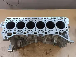 LAND ROVER DEFENDER 306PT Motorblock - Gebraucht