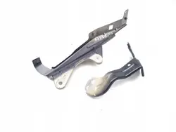 Audi Q4 fram vänster stänkskärmsfäste OEM 89A821135
