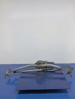 Audi TT 8N framrutetorkarmekanism OEM 8N1955023