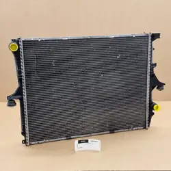Radiador de água usado OEM 7L0121253 para VW Touareg