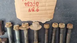 VW T4 Etujousimien Ruuvisarja OEM 43223442