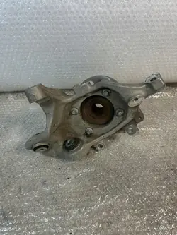 Mercedes-Benz OE A2133572600 Bakre Knuckle Höger