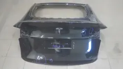 Tesla Y Takaluukku 1493410-EC-A