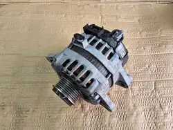 Vaihtovirtageneraattori Kia Hyundai 1.6 GDI 130A 37300-2B970