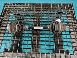 Vänster framaxel VW Golf VII 1.4 TSI