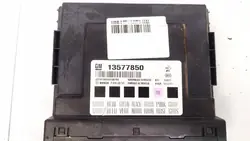 Opel Insignia Komfortmodul 2010 2.0L 13577850