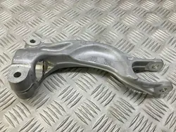 Audi OE 8W0413038H Voorste Schokdemperbevestiging Gebruikt