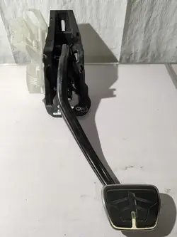 BMW X5 G05 Jarrupoljin OEM 687427904 Käytetty