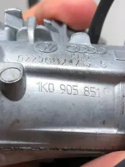 Interruptor de encendido OEM 1K0905851 Skoda Octavia III