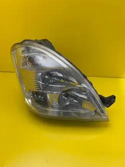 IVECO DAILY 2006 Farol Direito