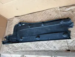 Audi Q3 83A Oikea Alasuojus OEM 5QF825202