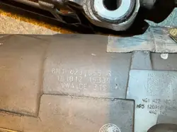Ohjaustehostin Audi Q5 8R 8R1423055R