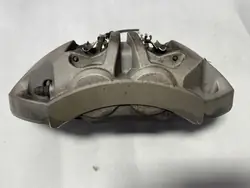 AUDI Q5 Etu vasen jarrusatula 80A615105AB