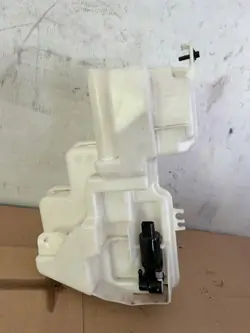 Spolarbehållare OEM 32237293 för Volvo XC40 II