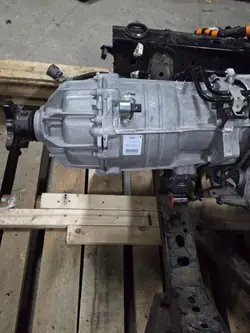 Redutor caixa Ford MB3P-7A195-EC - Usado