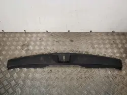 OEM FBZ4673 Subaru Kofferraumschwelle - Gebrauchter Zustand