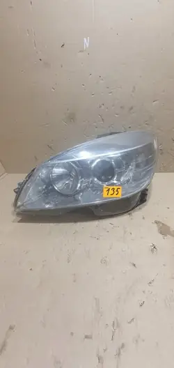 MERCEDES C-KLASA W204 LINKER VOORLICHT A2048200161