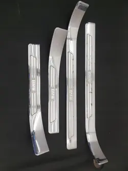 Protège-bas de porte BMW 7 E38 OEM 8212152