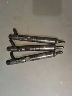 Inyector Renault Clio II 1.5 DCI OE 8200240244