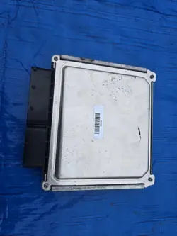 Unidade de Controlo Motor OEM 04L907445F para Seat Arona 1.6 TDI