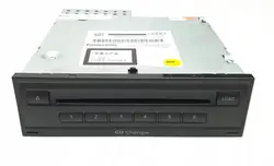 Audi OE CD-vaihtaja OEM 8X0035110C - Käytetty