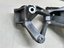 Soporte compresor aire acondicionado Porsche OE 03H260087E