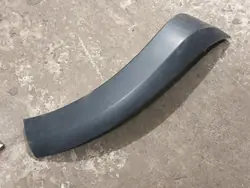 OEM 850767381R Takapuskurin Lista Oikea Dacia Sandero