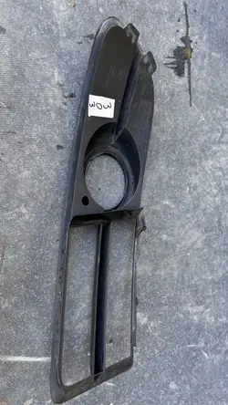 Audi OE 8E0807681F01C Lüftungsgitter, Stoßstange