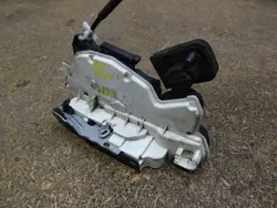 VW GOLF VI Serrure de Porte Avant Gauche 7 Pin OEM 5K1837015B
