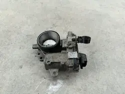 Spjällhus OEM 9685879480 för Citroen C3 II 1.4