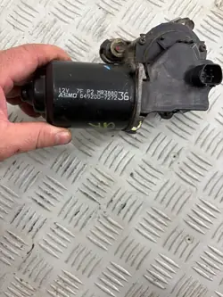 Motor de limpiaparabris delantero Mitsubishi Pajero IV MR388036