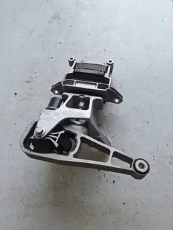 Motorfäste OEM K8D2-6P096-AA för Range Rover Evoque