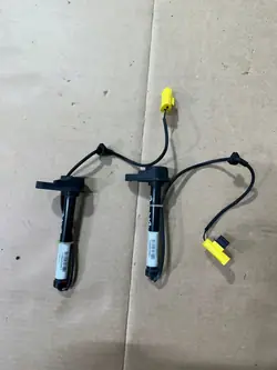 OEM 2139062201 Airbag-inflaattori Vasen/Oikea Mercedes E-sarja