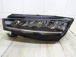 Skoda Octavia IV vasen etuvalo OEM 5E4941015 LLU