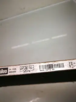 Condenseur AC Volvo OE 4N5H-19710-BD - Occasion