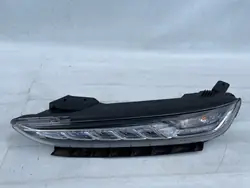 Etupäävalo Hyundai OE 92207J9000 - Käytetty