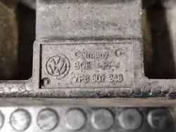 Etupuskuriabsorberi VW TOUAREG 2011 7P6807248