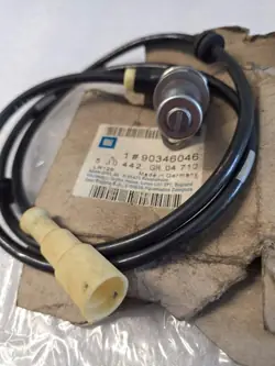 Sensor de velocidade eixo traseiro OEM 90346046 lado direito