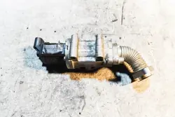 Vanne EGR ALFA ROMEO 156 1.9L Diesel 2004 OEM 55204235