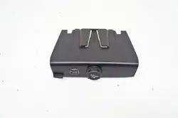 UW184 31407038 Isqueiro Porta USB para Volvo XC40