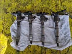 Iniettore HYUNDAI KIA 1.4 CRDI 0445110587