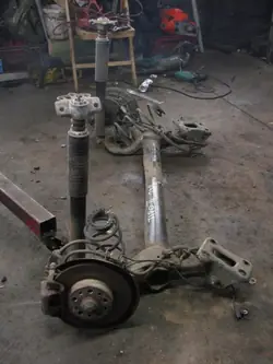 Poutre suspension arrière OEM BELKA pour Fiat Tipo II HB