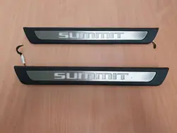Protetor de soleira OEM 5S005DX9AC Jeep Cherokee WK2