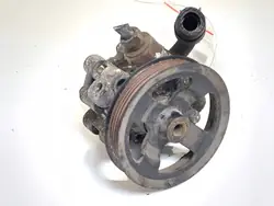 Pompe de Direction Assistée Toyota Avensis T25 2.0 116ch 03-08