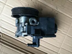 Servostyrningspump ZF A0024663001 Mercedes CLK W208