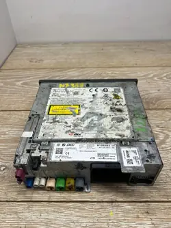 Lector SD Audi OEM 8V1035035E para navegación