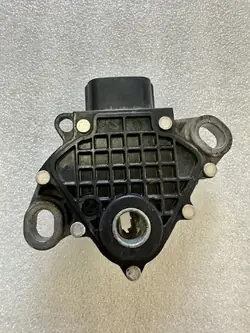 Capteur de vitesse Toyota OEM 89451-52040 pour Yaris III 1.5 Hybride