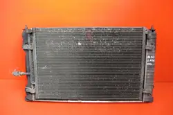 AUDI A4 B7 2.0 TDI Radiador de agua y AC 8E0121251L