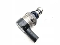BMW X5 E70 Polttoainepaineen säädin OEM 14736227